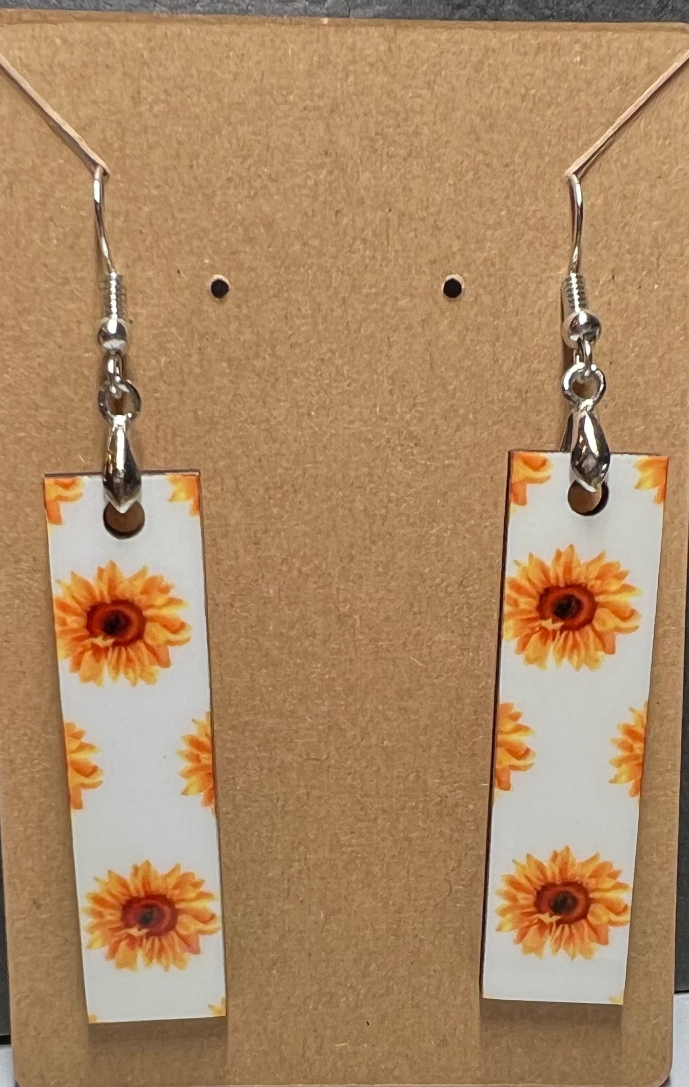 White Sunflower 2 - Bar Earrings