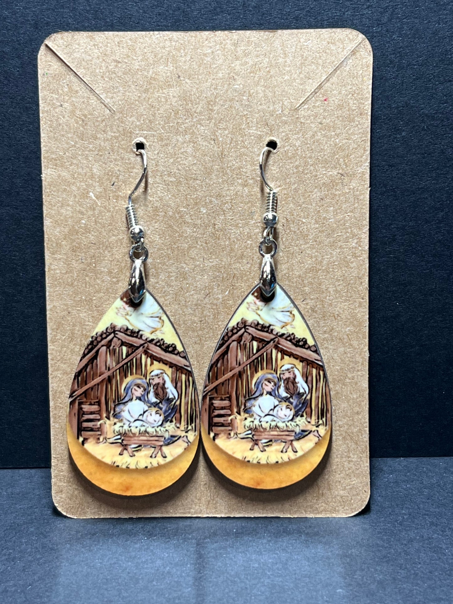 Manger Earrings